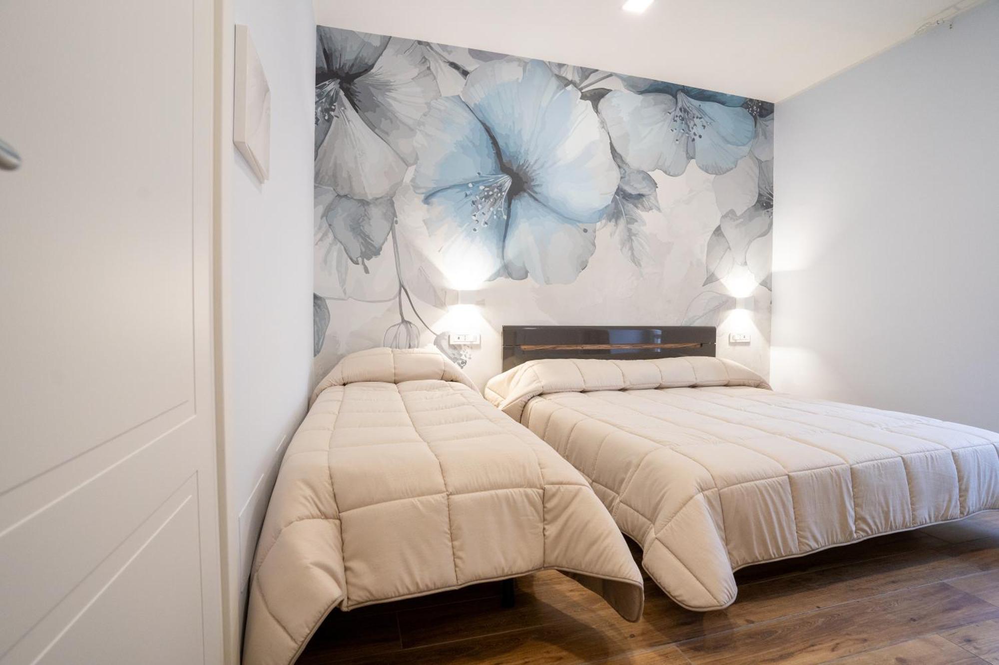 Blue Dream Suites Салерно Экстерьер фото