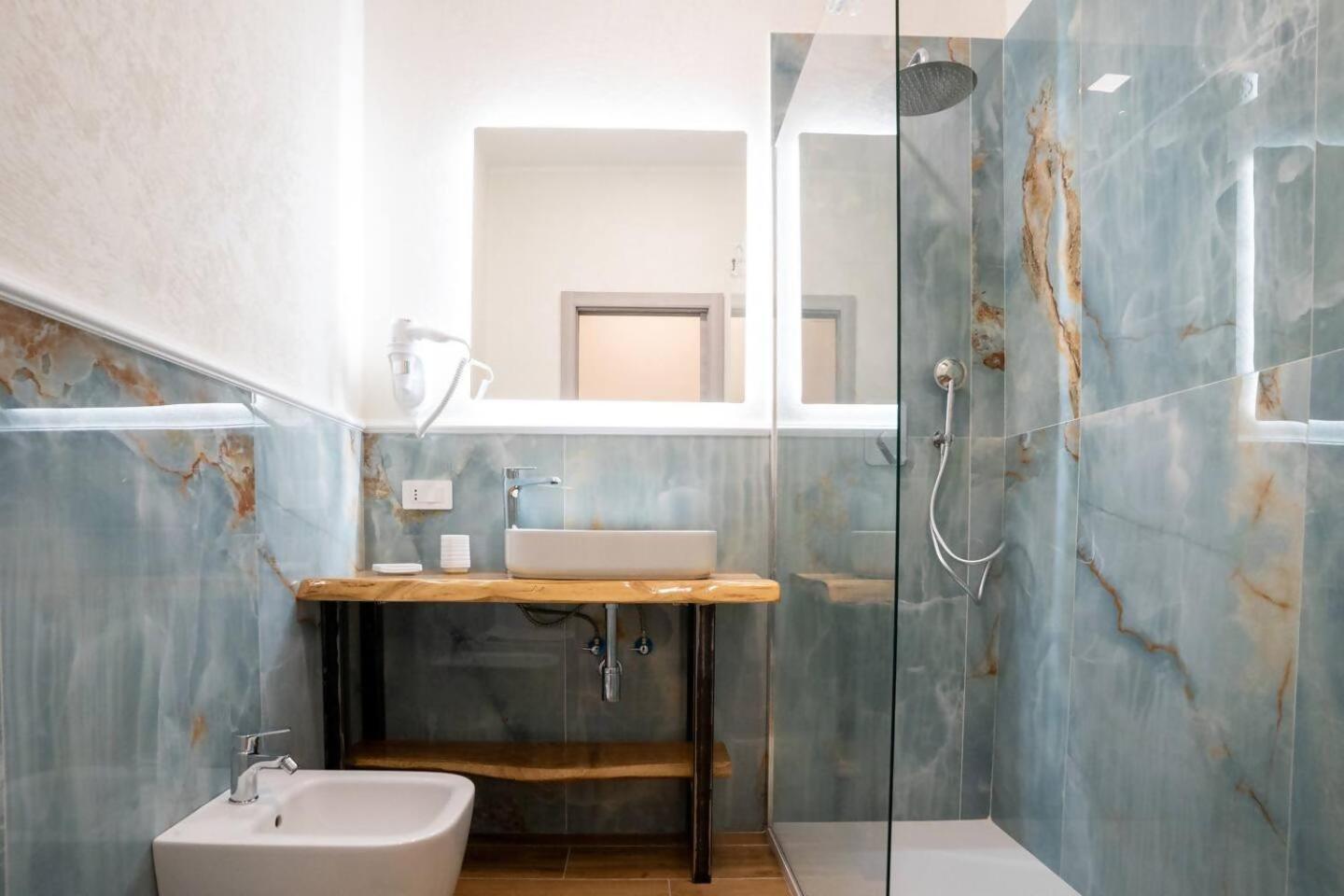 Blue Dream Suites Салерно Экстерьер фото