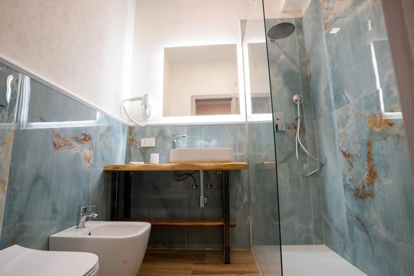 Blue Dream Suites Салерно Экстерьер фото